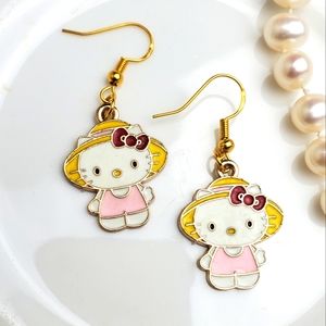 🌟5/$25 Beautiful Hello Kitty Charm Earrings